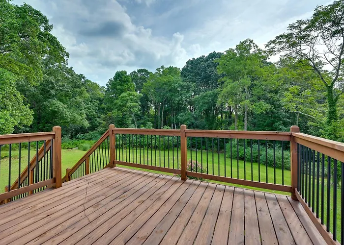 12 Mi To Downtown Winston-salem: W/ Balcony! Winston-Salem