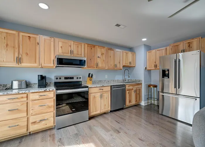 Apartment 12 Mi To Downtown Winston-salem: W/ Balcony!