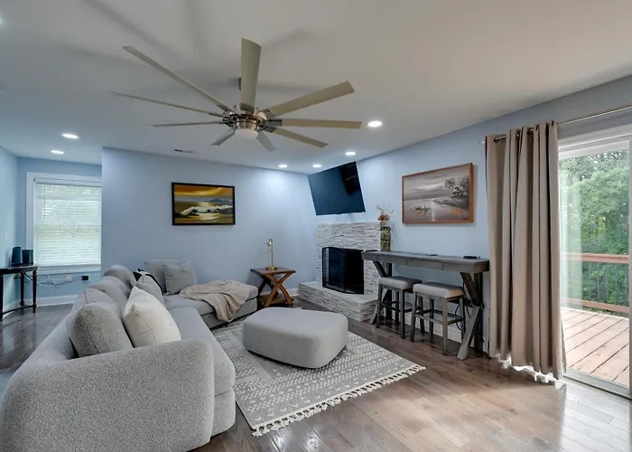 12 Mi To Downtown Winston-salem: W/ Balcony!