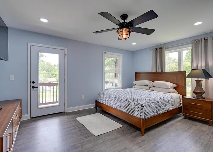 Apartment 12 Mi To Downtown Winston-salem: W/ Balcony!