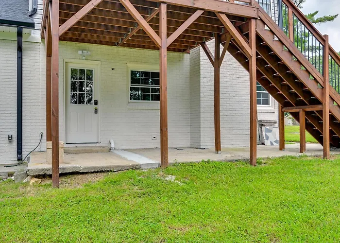 12 Mi To Downtown Winston-salem: W/ Balcony! Apartment *